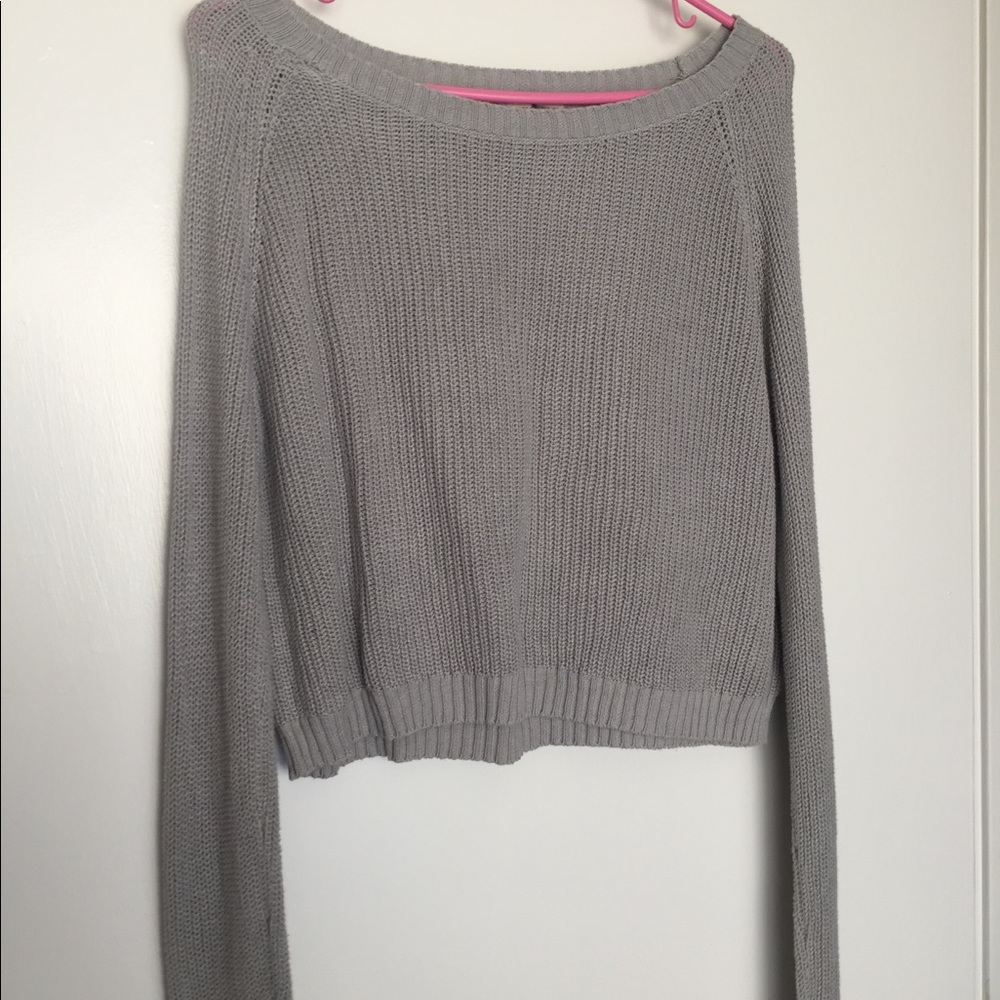 Grey crop sweater!